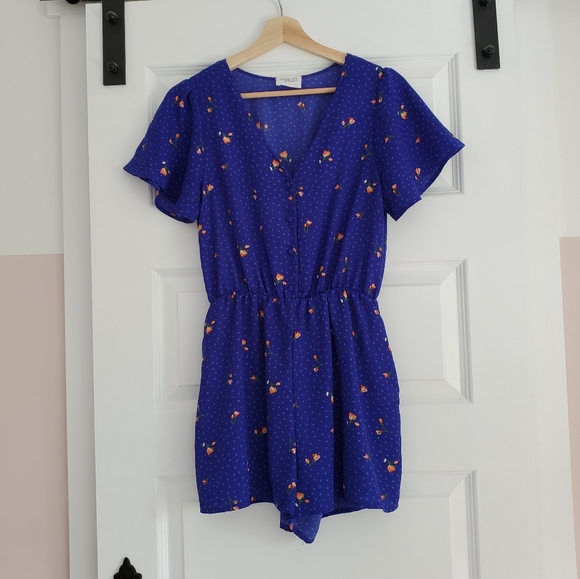 Sienna Sky Pants - Royal blue floral romper sz small